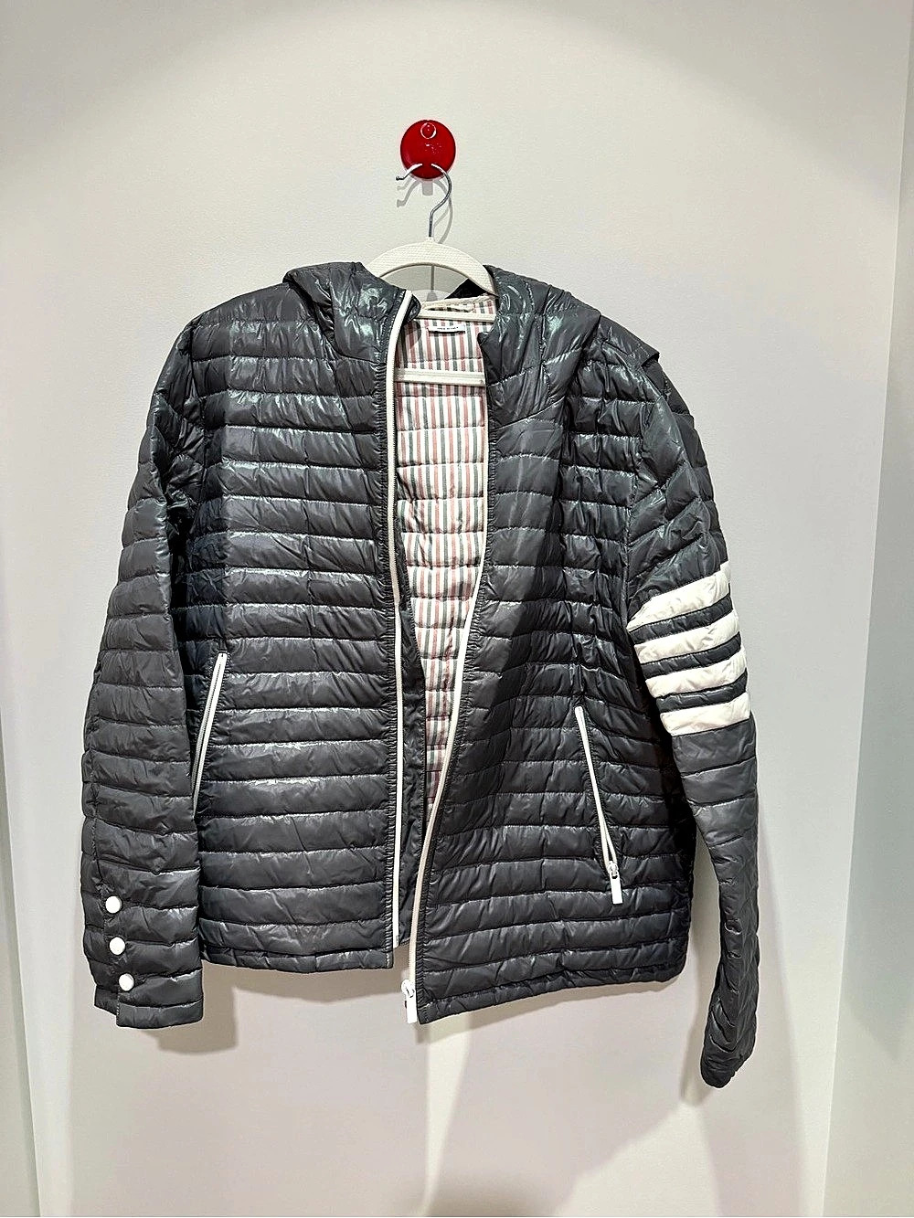 Authentic Thom Browne Men’s 4-Bar Down Puffer Jacket Grey – Size 3